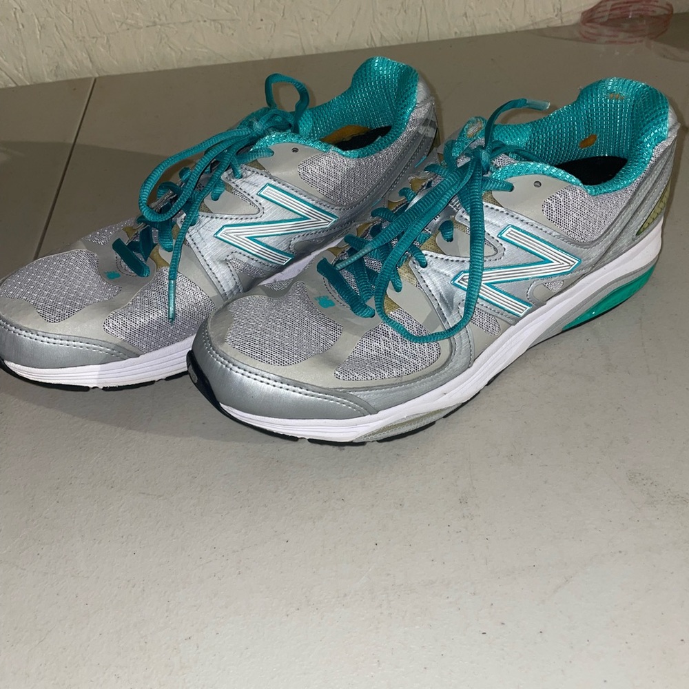 New Balance Womens 1540 V2 W1540SG2 Gray Casual Shoes Sneakers Size 10 B